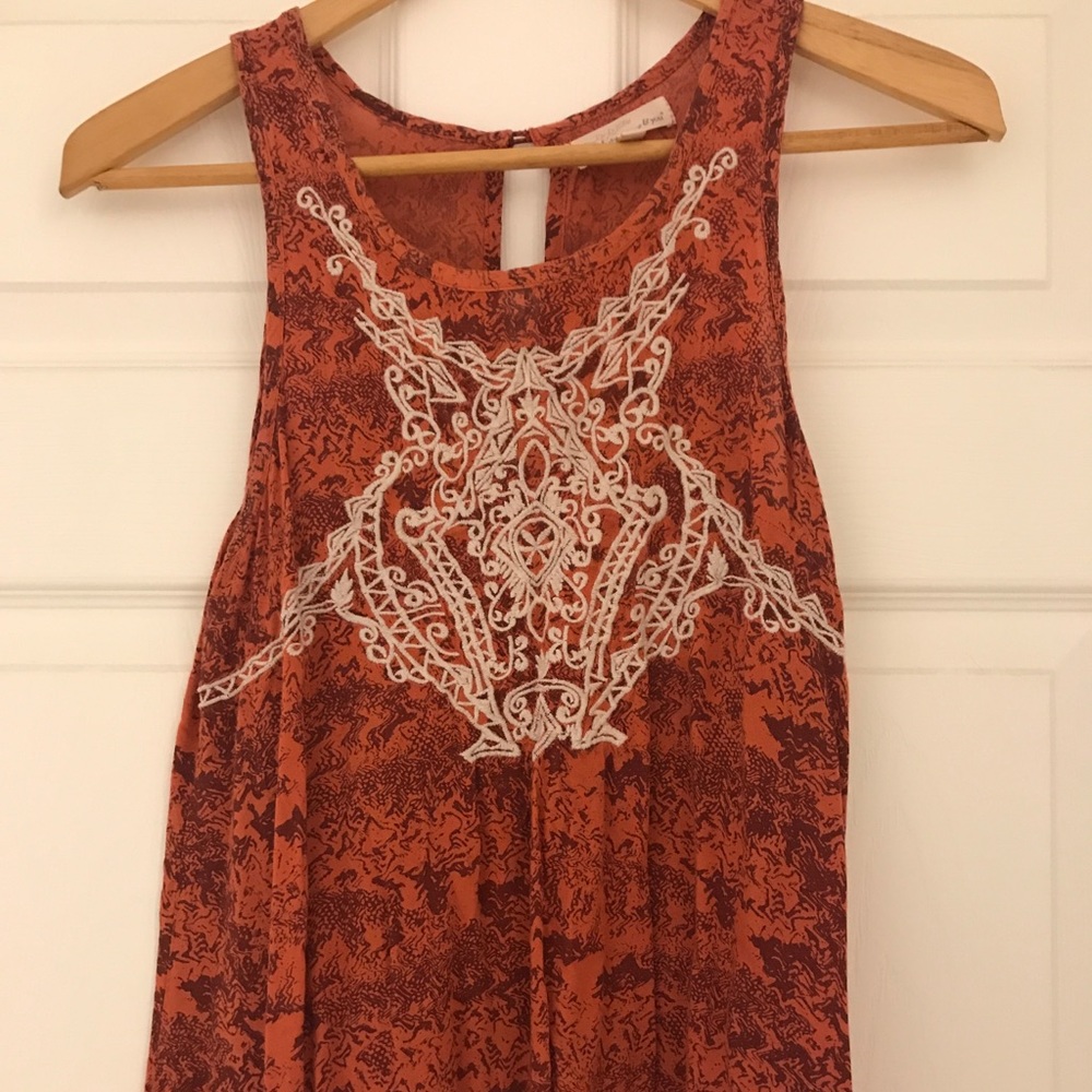 BETWEEN ME & YOU Bandana Flowy Tank Top
